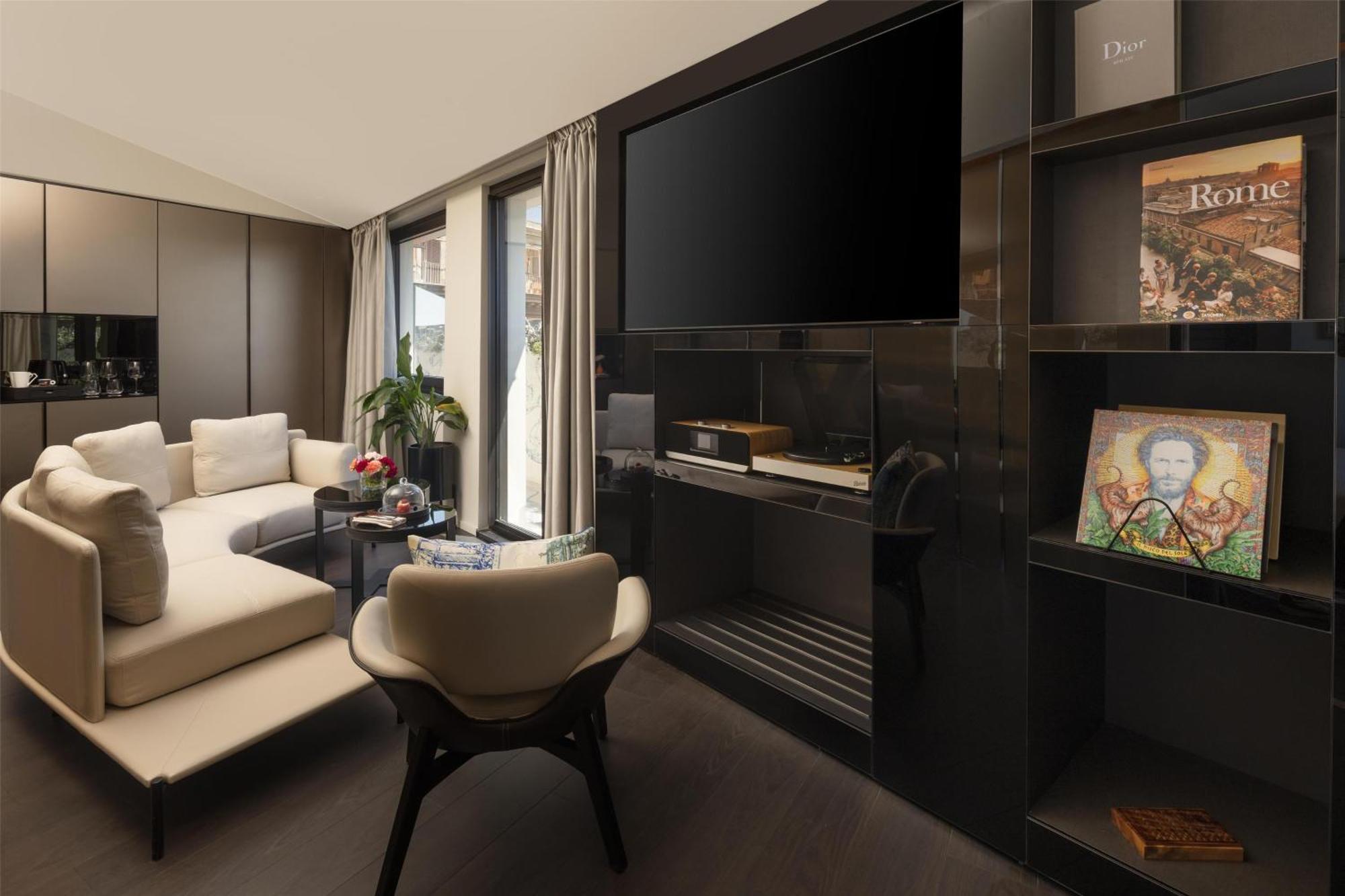 Art'otel Piazza Sallustio, Powered By Radisson Hotel 5*